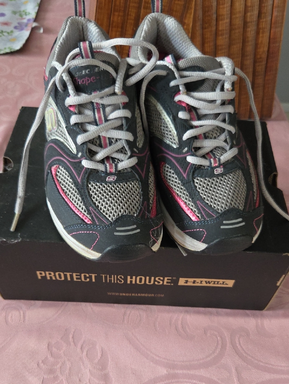 Skechers Gray and Pink Women's Athletic Sneakers